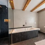 Hide-away Hahnenkamm 1