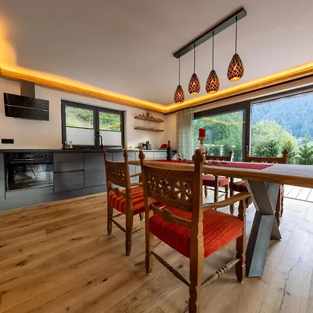 Apartman Hide-away Hahnenkamm 1